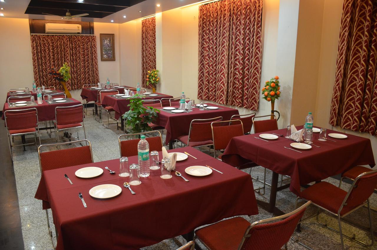 ג'איפור Hotel Jinendra Inn מראה חיצוני תמונה