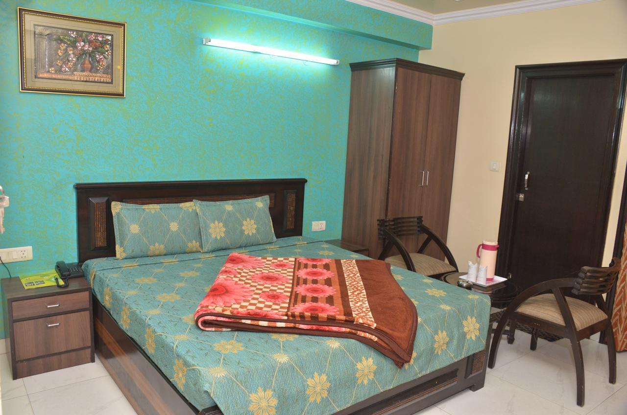 ג'איפור Hotel Jinendra Inn מראה חיצוני תמונה